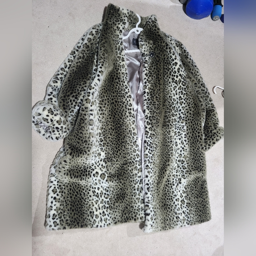 Leopard print coat faux